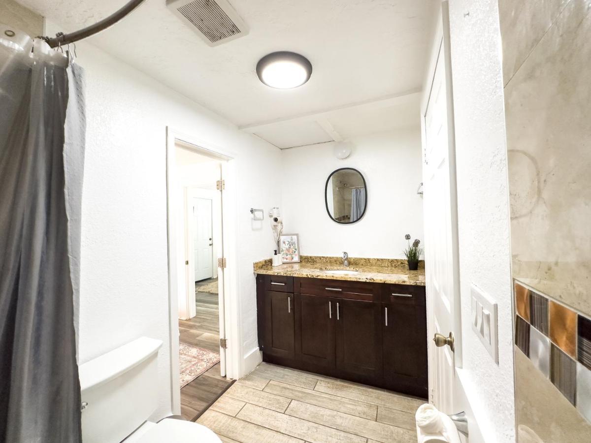2b1b Stylish Little House W Shared Pool 511 Ferienhaus *